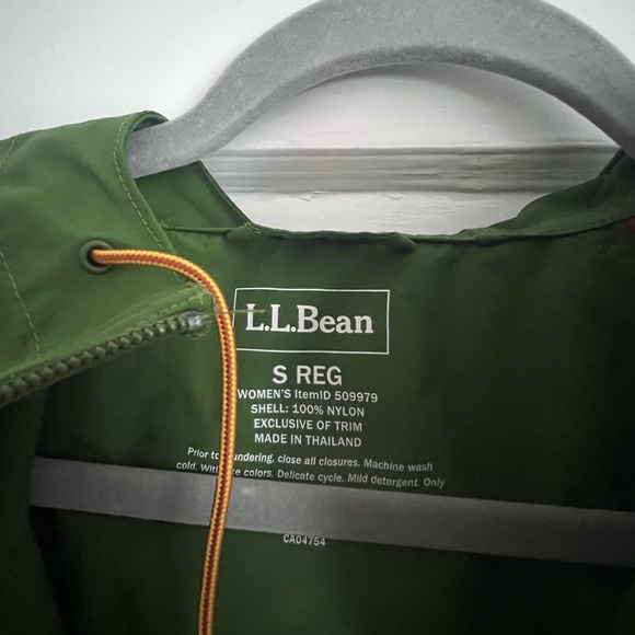 LL Bean rain jacket - Picture 2 of 2